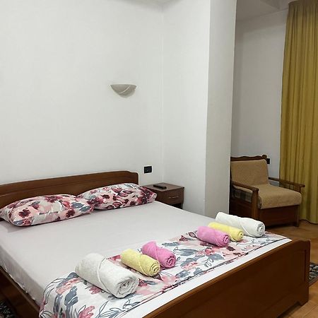 ~Villa Gloria~ Durrës Eksteriør billede